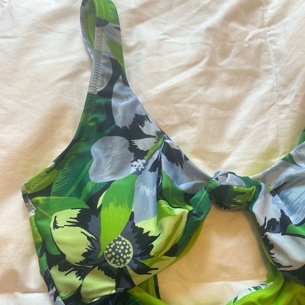 โ๏ธ๐ด Aerie Swimsuit ๐ดโ๏ธ - Picture 5 of 6